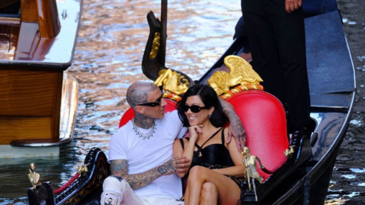 Kourtney Kardashian &Travis Barker Call Each Other‘Fiancé’ After Engagement