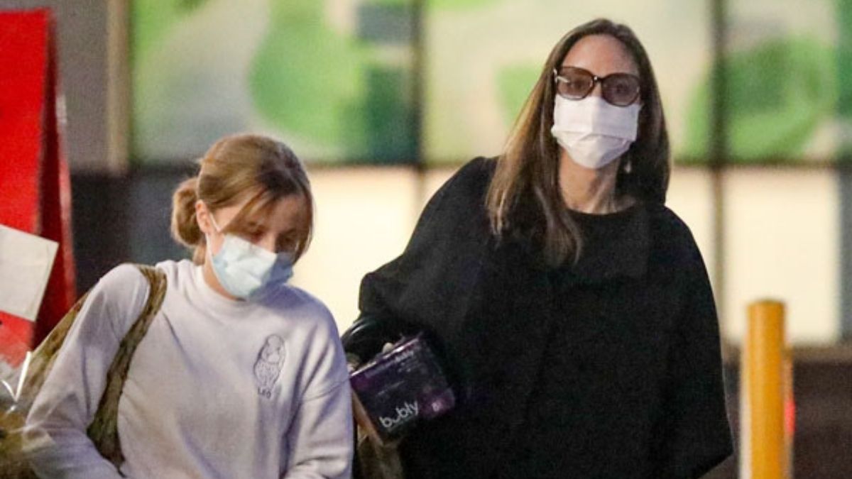 Angelina Jolie & Daughter Vivienne Step Out For A Grocery Run In Beverly Hills
